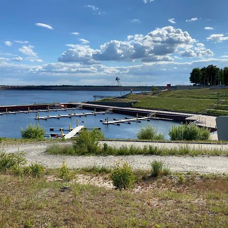 Modernes Apartment Am Hafen Mit Seeblick Grossraeschen Exterior foto