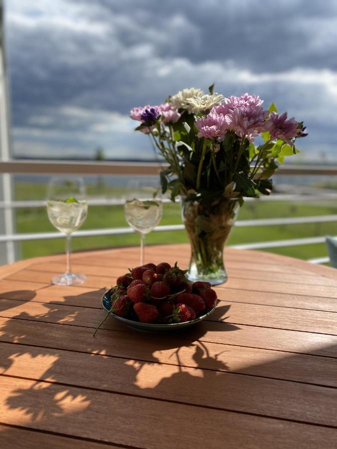 Modernes Apartment Am Hafen Mit Seeblick Grossraeschen Exterior foto